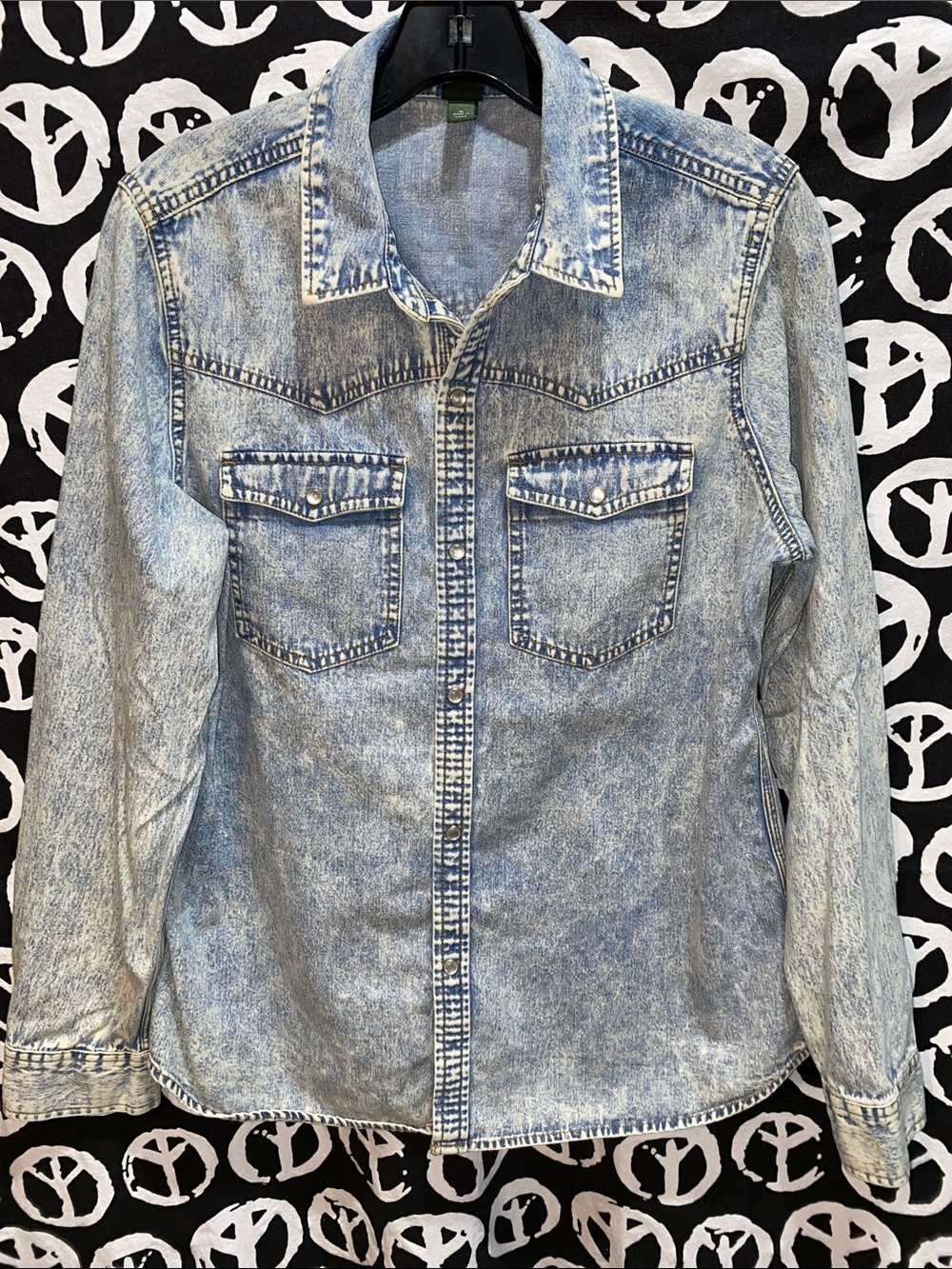 WILD FABLE BLUE DENIM BUTTON DOWN SHIRT SZ M